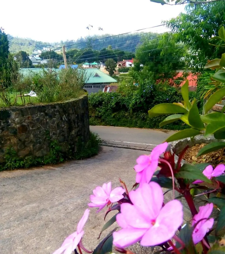 Nuwara Eliya Mountain View Homestay Sri Lanka