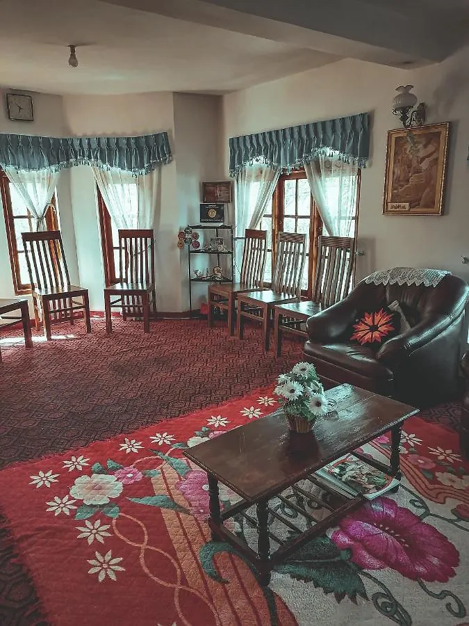 Nuwara Eliya Mountain View Homestay Sri Lanka